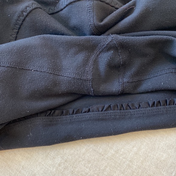 Lululemon legging - Picture 5 of 8